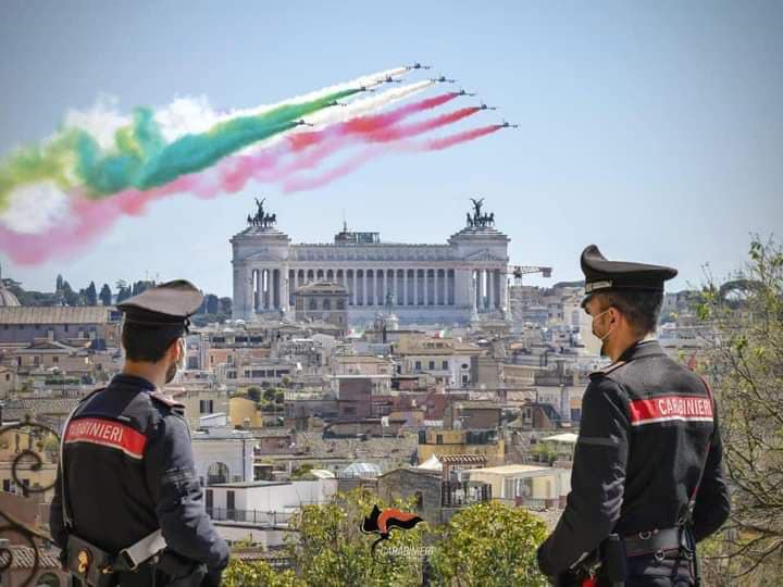 Le Frecce Tricolori